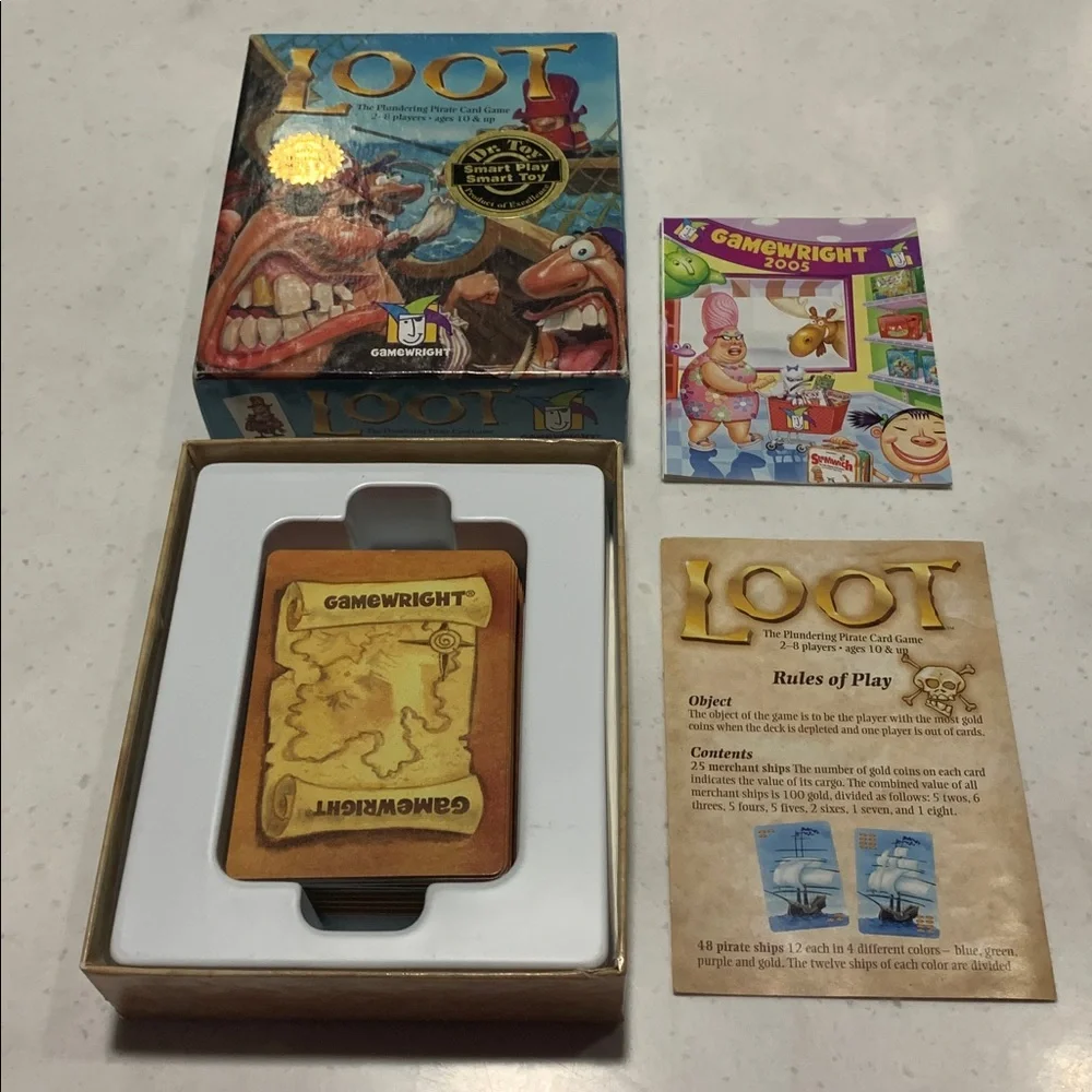 LOOT The plundering Pirate Card Game by -GameWright Mensa select & Dr Toy award